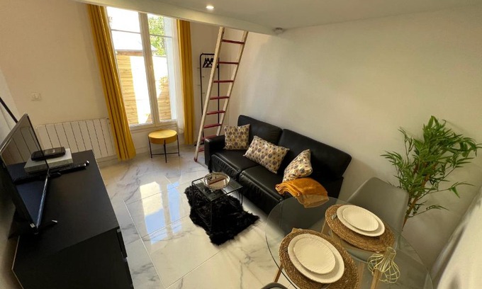Bondy Apartment | Cosy Studio in Bondy 15min from Paris