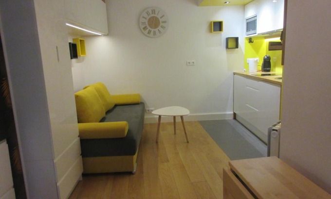 5th Arrondissement Apartment | Cosy Studio of 17 square meters at Place Monge 75005