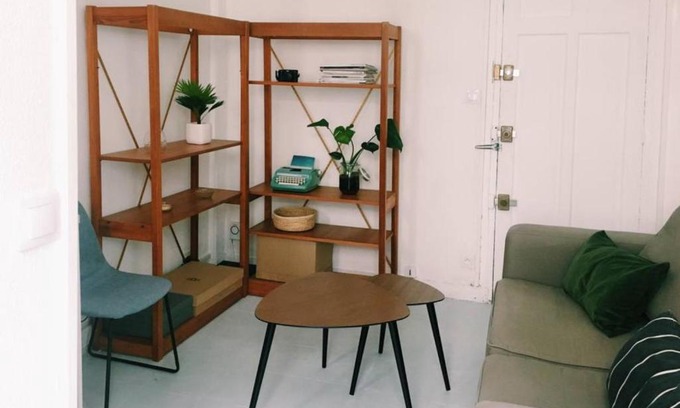 Combat Apartment | Cozy 1 Bedroom Apartment in Belleville