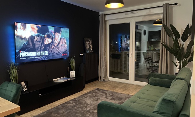 Le Perreux-sur-Marne Apartment | Cozy Apartment, 15 minutes to Paris center, 25 minutes to Disneyland.