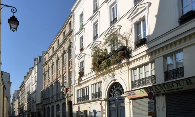 Quartier Sainte-Avoye Apartment | Explore Le Marais with its cobblestone streets, art galleries & charming squares
