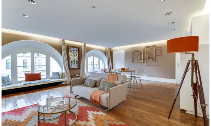Paris City Center Apartment | 75 m² Apartment ∙ 1 bedroom ∙ 2 guests