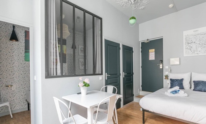 Quartier du Faubourg-Montmartre Apartment | Grands Magasins - Opéra 36: cosy apt. for 4