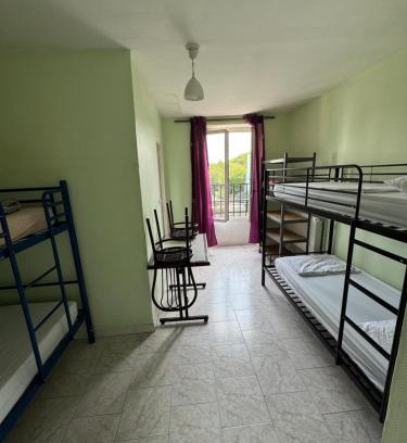 Saint-Denis Hostel | Hostel Wilson