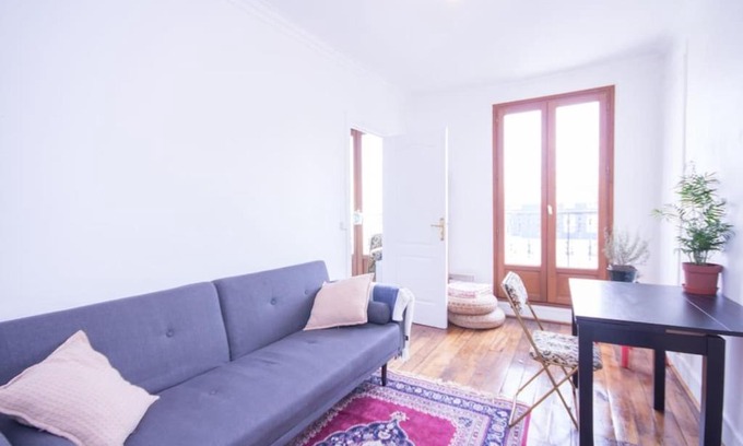 Combat Apartment | HostnFly apartments - Very nice cosy apartment in Belleville