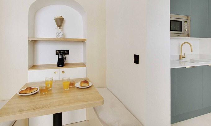 16th Arrondissement Apartment | Lovely studio 2P - PASSY - Mobility Lease
