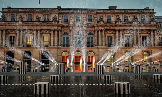Palais-Royal Apartment | LUXURIOUS 4-BEDROOM PARISIAN RETREAT: PALAIS-ROYAL GEM 4 UNFORGETTABLE GETAWAYS!