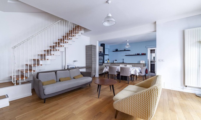 Diderot House | Luxury House with Patio 10 Minutes to Paris for 6 Pers.