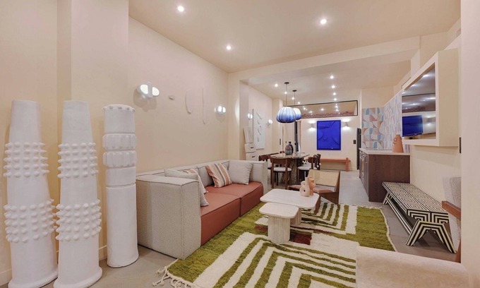 3rd Arrondissement Apartment | Luxury Living In The Heart Of The Marais On Rue Des Archives