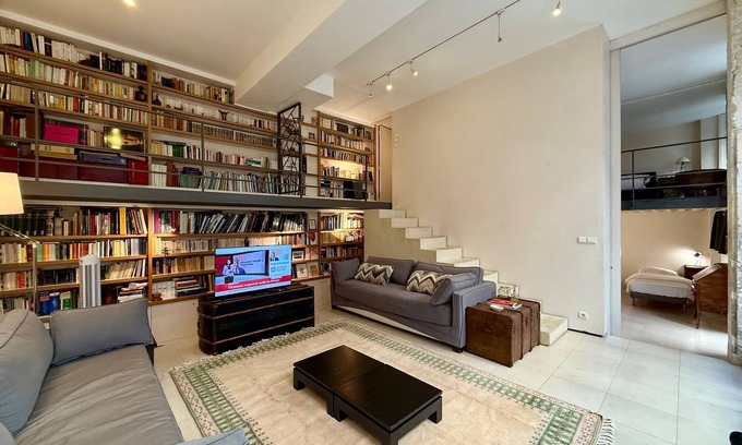 Quartier Sainte-Avoye Apartment | Magnificent 3-bedroom apartment ideally located in the Marais district