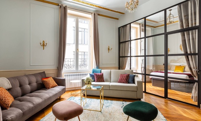 Les Halles Apartment | Merveil - Luxury Suite - Louvre - Aboukir I