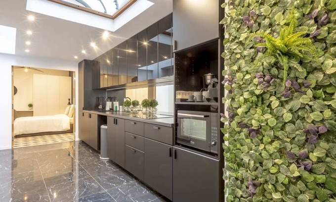 Quartier Sainte-Avoye Apartment | Montmorency I - Two Bedroom Apartment, Sleeps 6