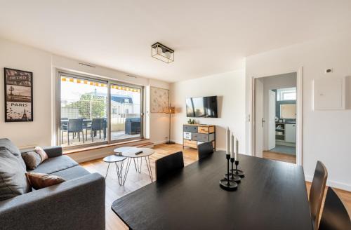 Neuilly-sur-Seine Apartment | Paris Champs-Elysées/Neuilly 2 pièces avec terrasse
