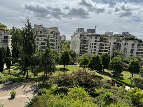 Passy Apartment | Paris Eiffel