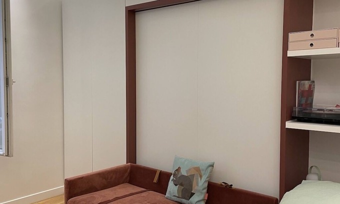 Combat Apartment | ★ Paris : Petit Cocon à Belleville pour 3-4p★