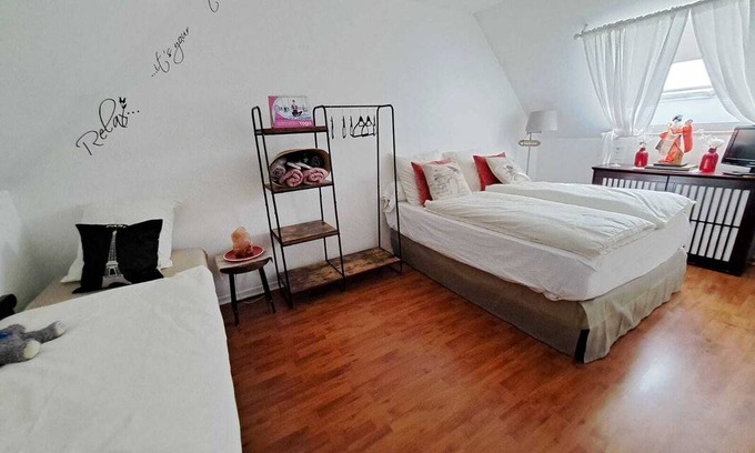 Noisy-le-Grand Resort | Private room ∙ 3 guests