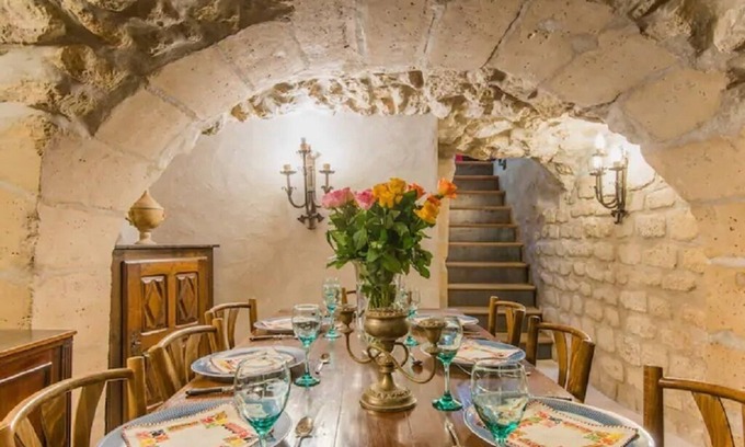 Quartier Sainte-Avoye Apartment | Romantic apartment in Paris in the heart of the historic Marais district
