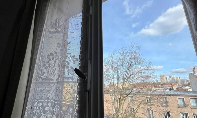 Amerique Apartment | Small village ambiance apartment 1 km from Paris Olympics 2024!
