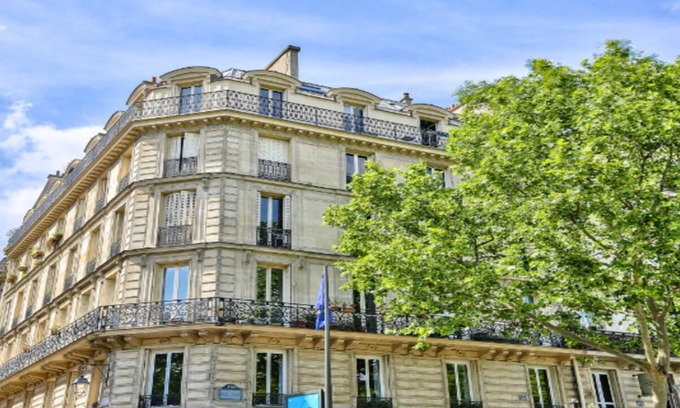 Bonne-Nouvelle Apartment | Streets Montorgueil, Quincampoix and Tiquetonne- Feel the Parisian Heartbeat