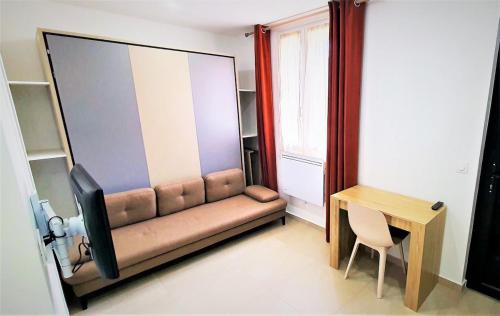 La Mare Apartment | Studio Charmant et Cosy Proche Paris et Bourget Ideal pour Couples et professionnels moins 15 pourcebt séjour longue durée