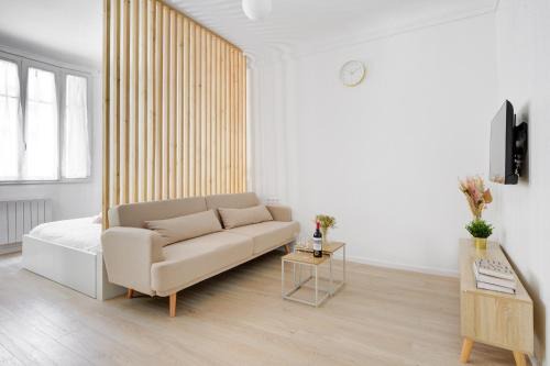Quartier du Faubourg-Montmartre Apartment | Studio Luxe, Cœur de Paris