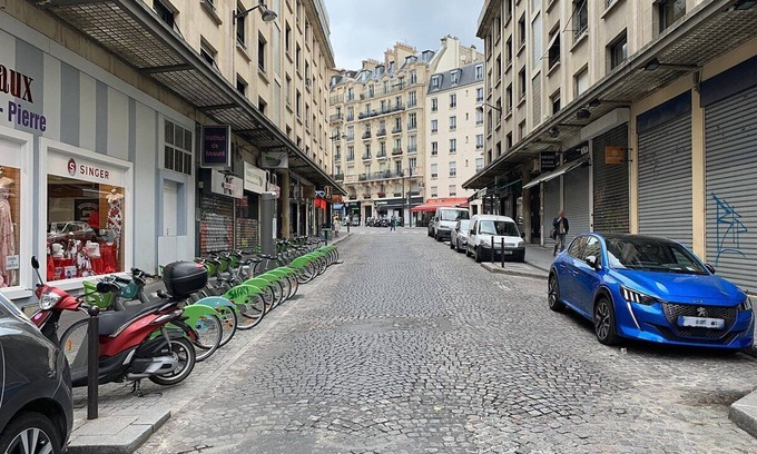 Vivienne Apartment | Three-bedroom apartment in the 1st arrondissement
