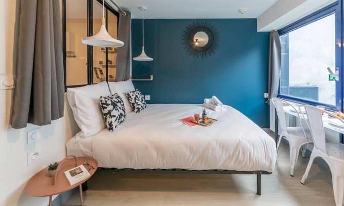 Passy Apartment | Tour Eiffel - Nicolo 11: cosy apartment for 3