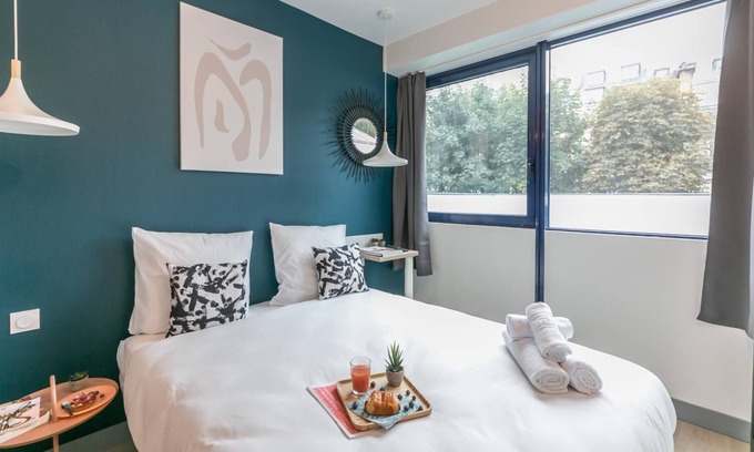 Passy Apartment | Tour Eiffel - Nicolo 22: cosy apartment for 2