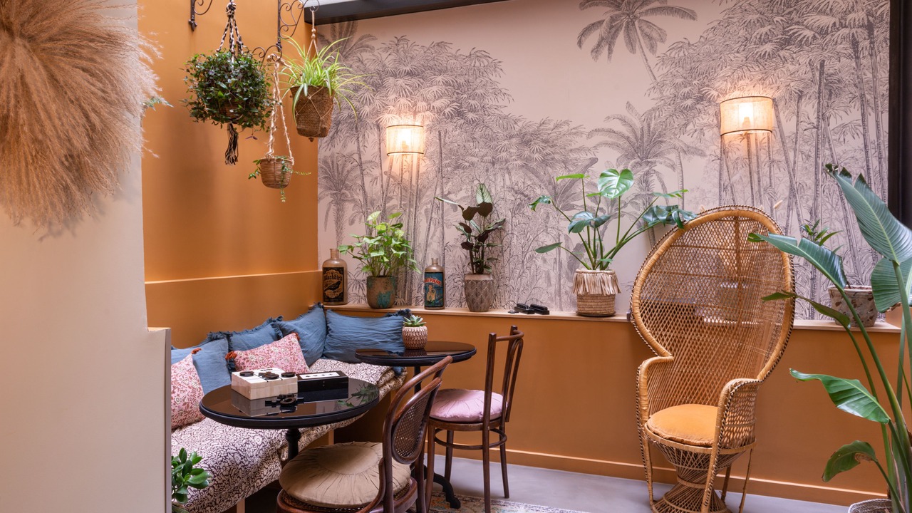 Photo of Livingroom in 9th Arrondissement