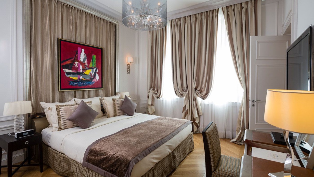 Photo of Bedroom in Chaillot