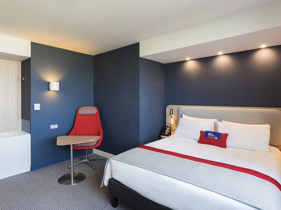 Photo of Bedroom in Roissy-en-France
