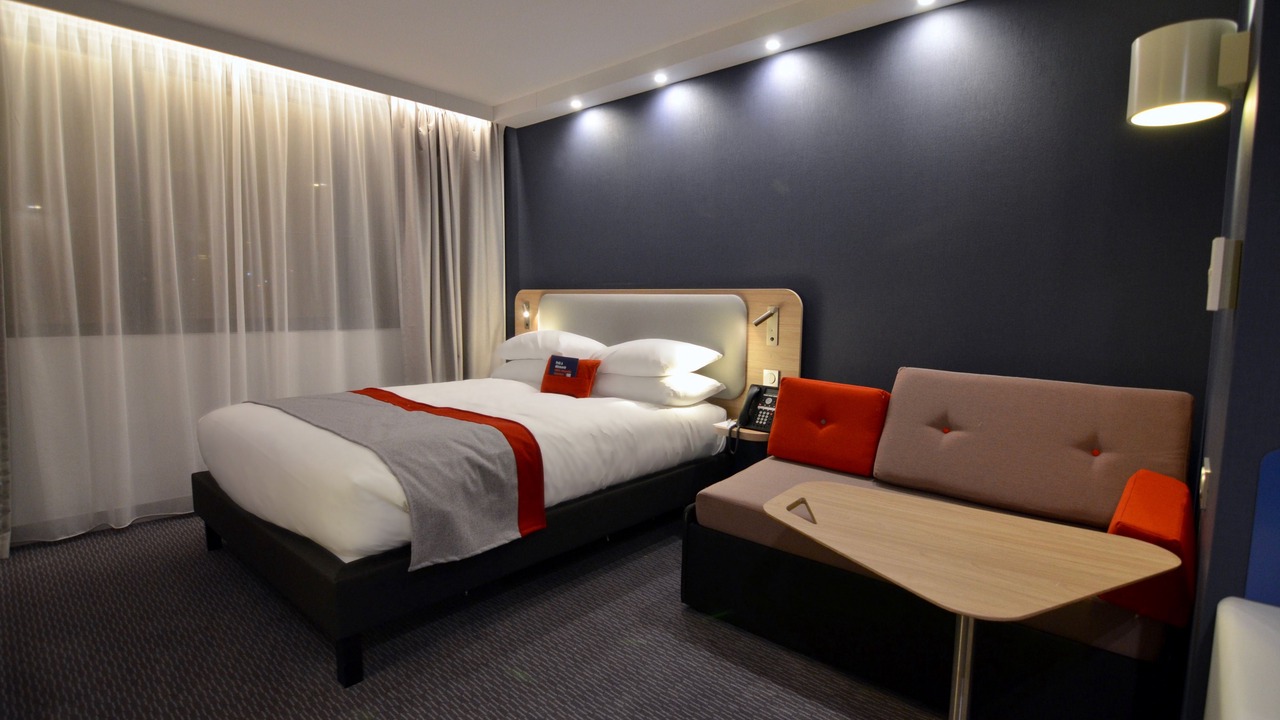 Photo of Bedroom in Roissy-en-France