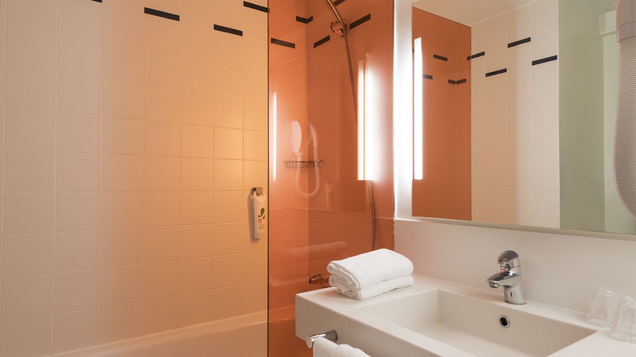 Photo of Bathroom in Bercy