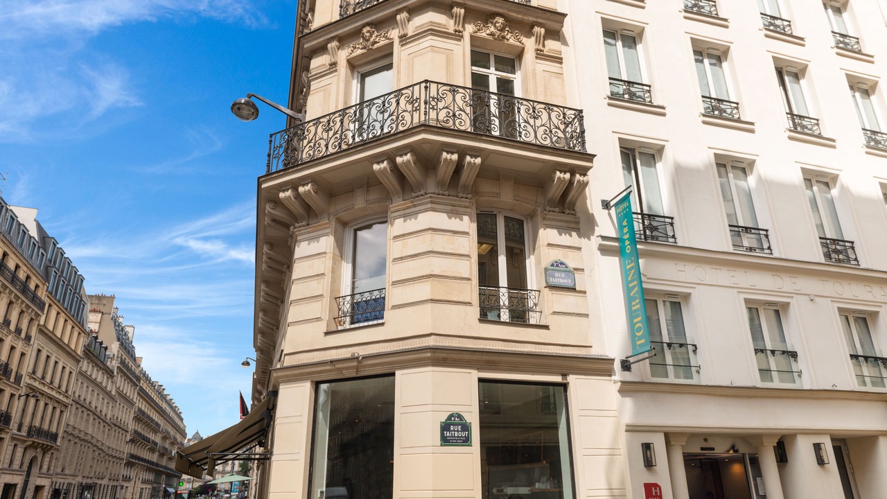 Photo of Buildings in 9th Arrondissement