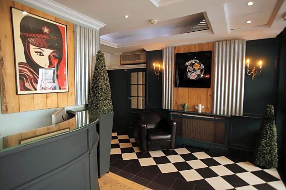 Photo of Livingroom in Chaillot
