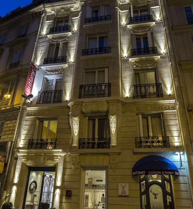 Photo of Buildings in 9th Arrondissement