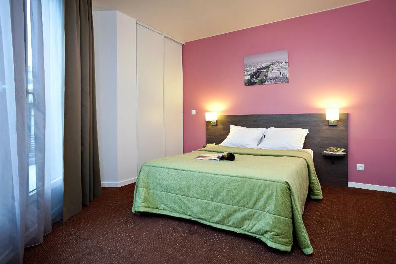 Photo of Bedroom in Asnieres-sur-Seine