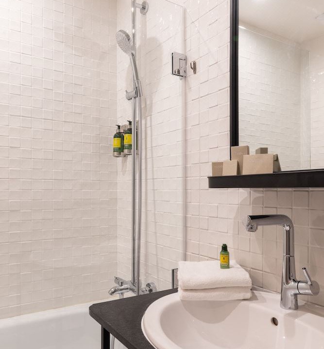 Photo of Bathroom in 9th Arrondissement