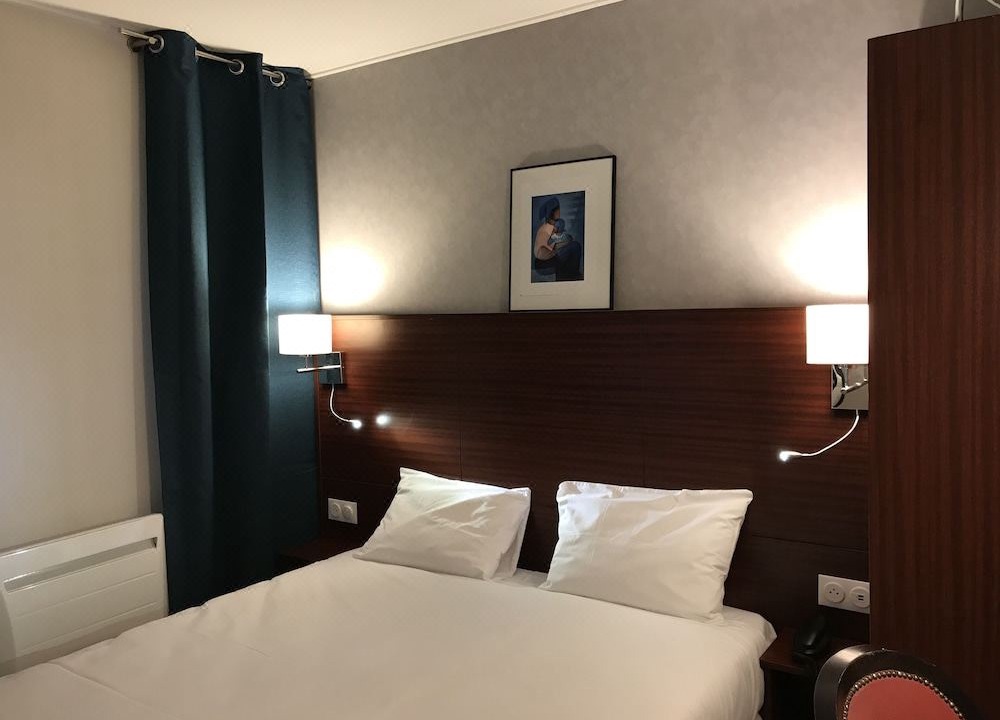 Photo of Bedroom in Combat
