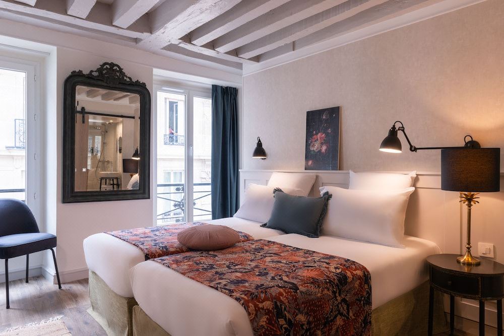 Photo of Bedroom in 9th Arrondissement