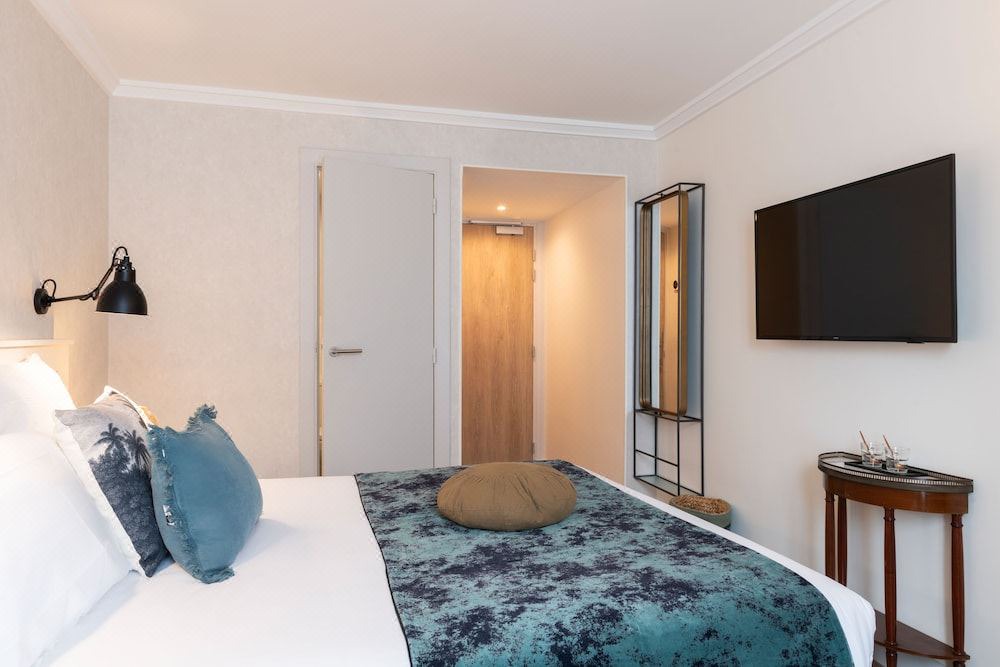 Photo of Bedroom in 9th Arrondissement