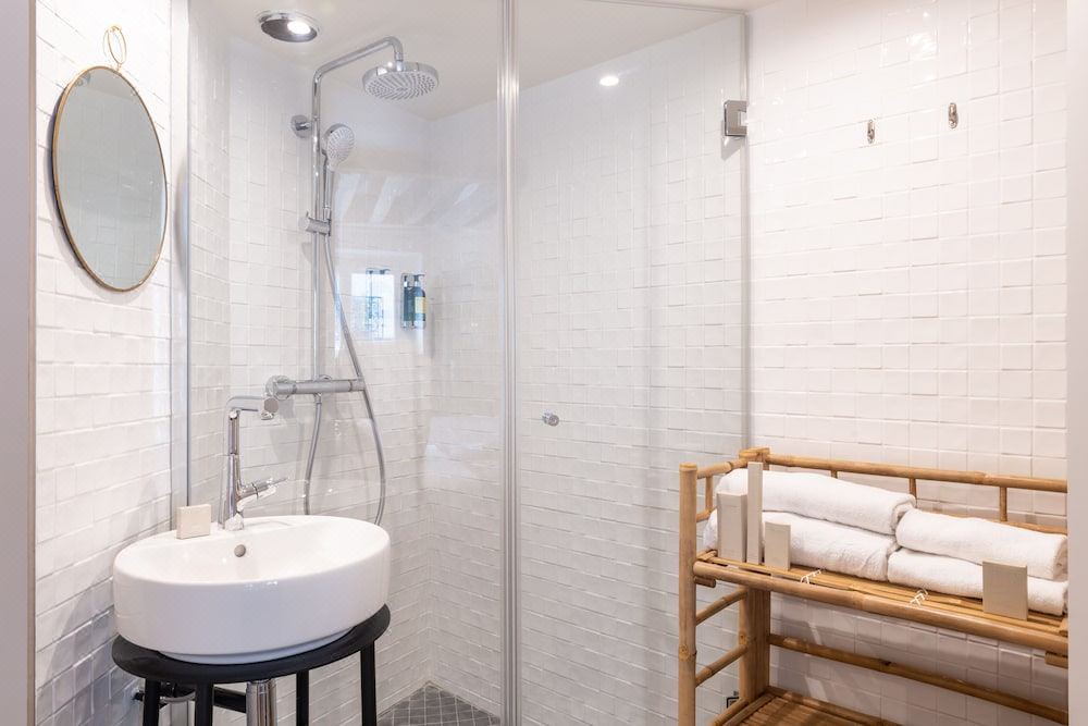 Photo of Bathroom in 9th Arrondissement