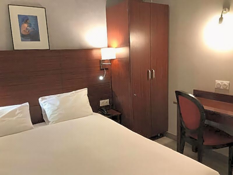 Photo of Bedroom in Combat