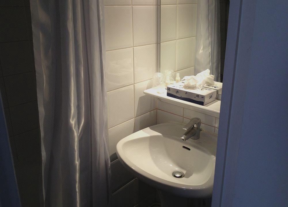 Photo of Bathroom in Clichy
