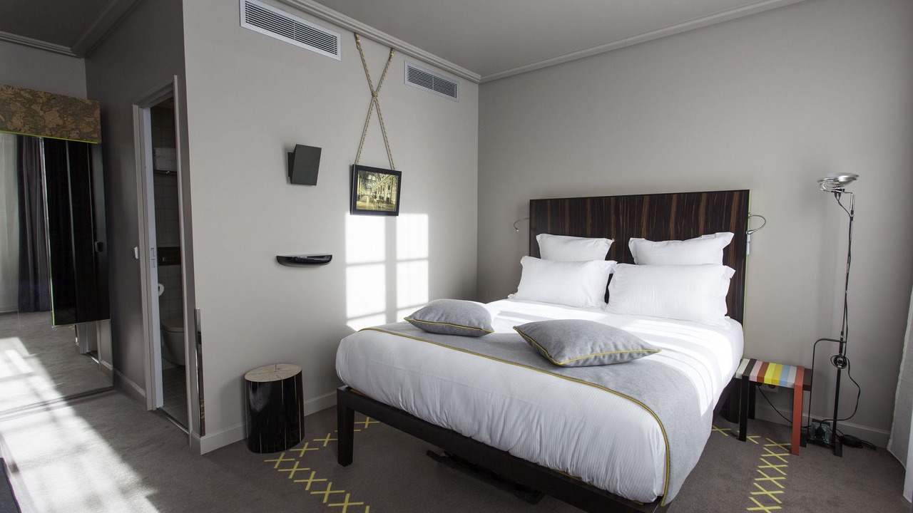 Photo of Bedroom in 7th Arrondissement