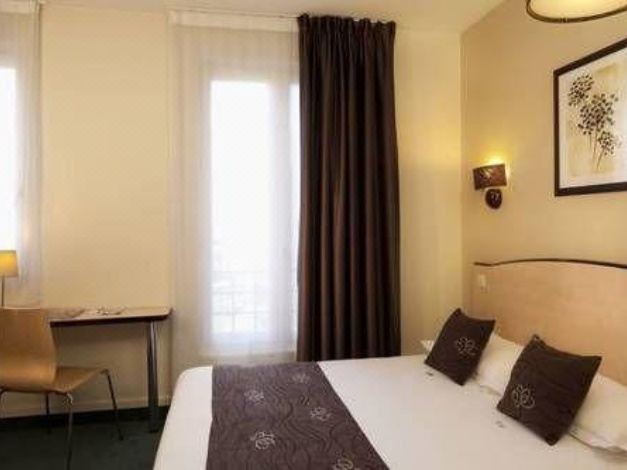 Photo of Bedroom in Clichy