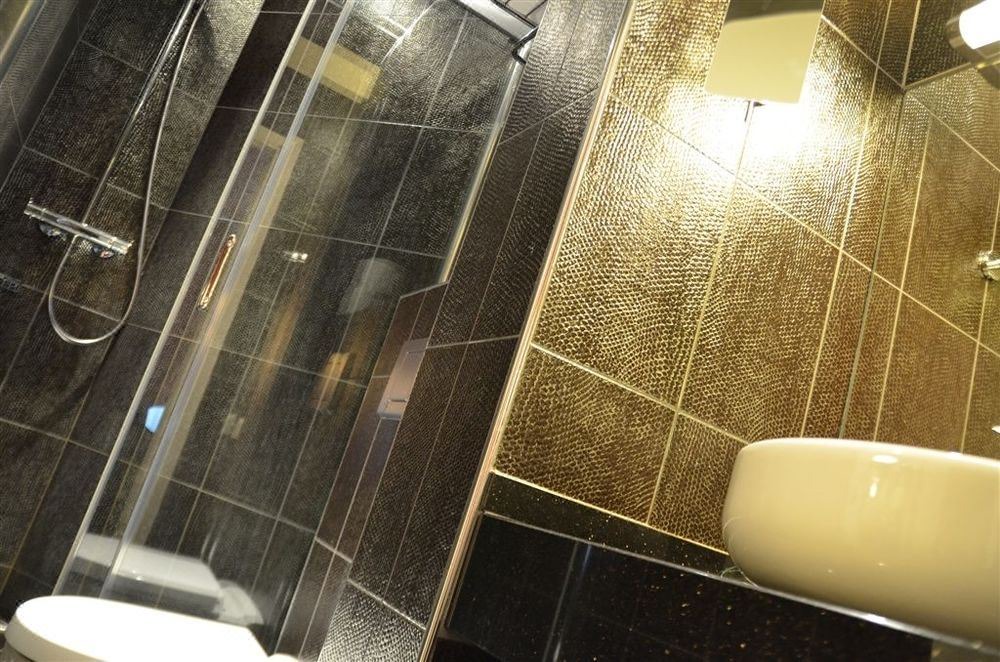 Photo of Bathroom in Neuilly-sur-Seine