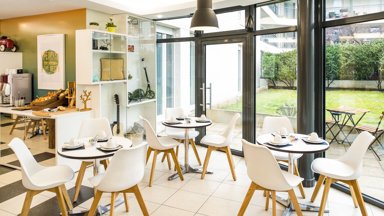 Photo of Livingroom in Vanves