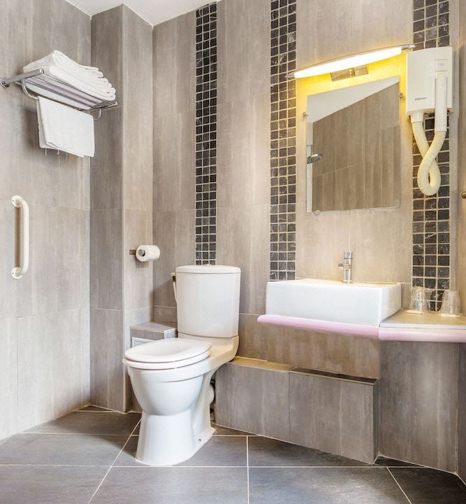 Photo of Bathroom in Bercy