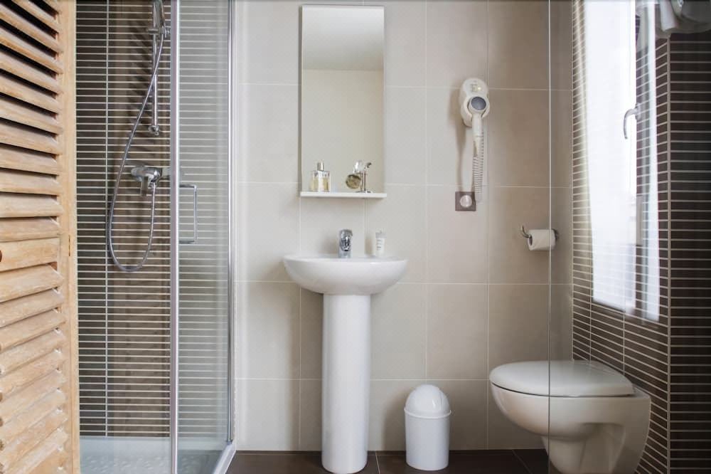 Photo of Bathroom in Bel-Air Nord